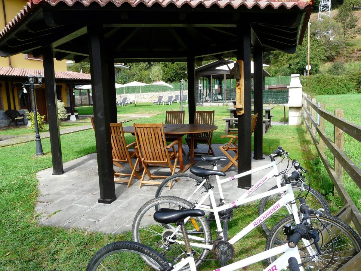 Apartamentos El Castaneu Corao Bagian luar foto